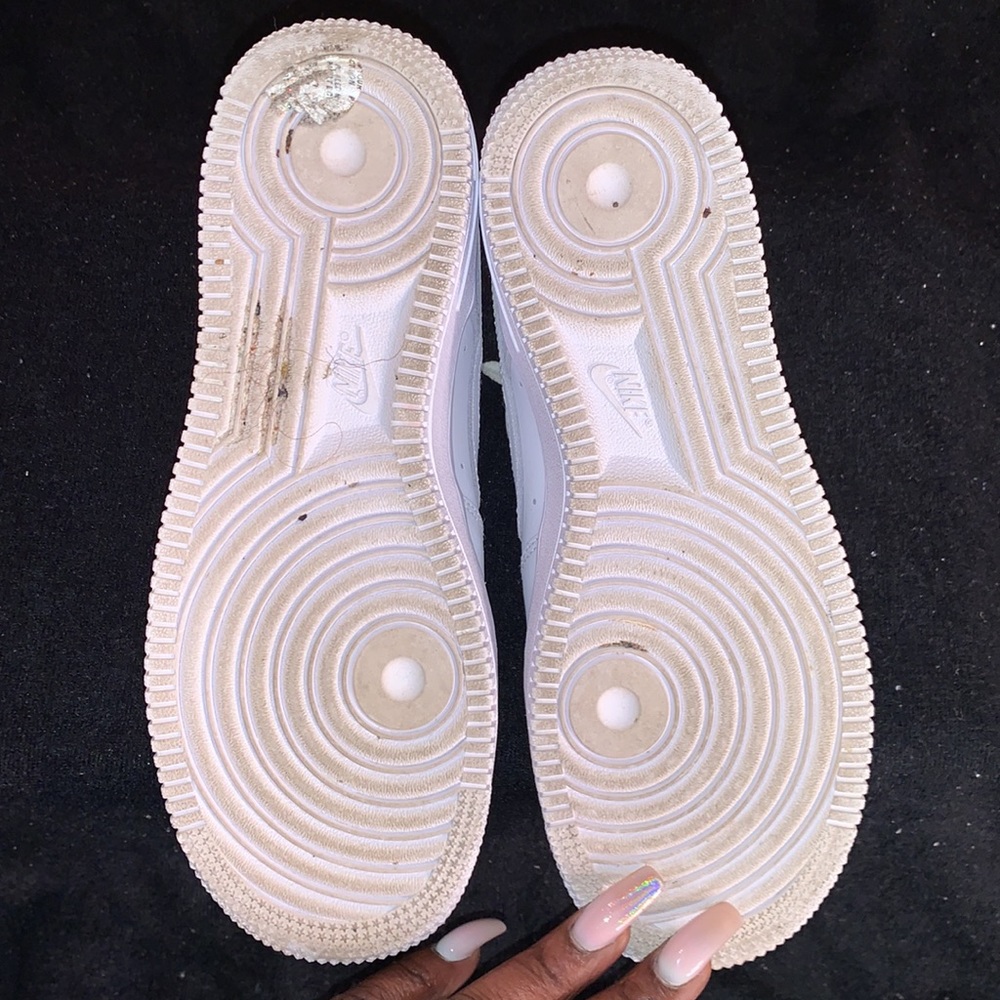 ✨WHITE NIKE AIR FORCE 1’S✨ - Picture 9 of 14